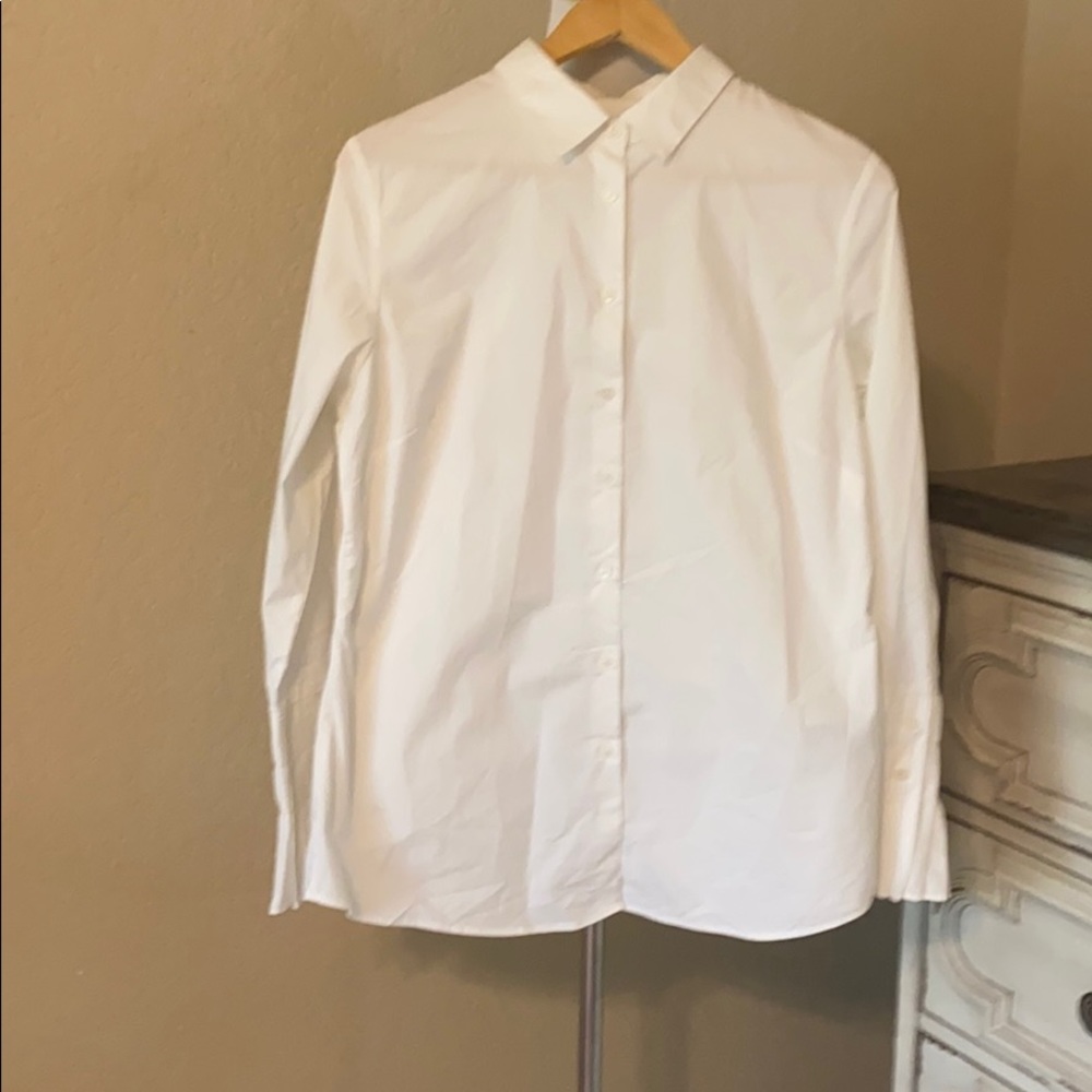 Banana Republic white button up shirt.